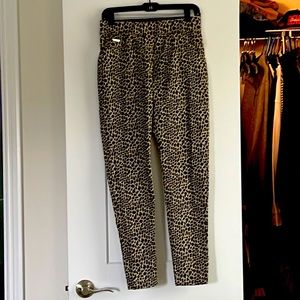 Coco and Carmen shaping denim skinny leg